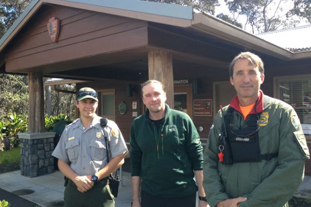 Alex Sverd­lov flanked by two of his rescuers via NPS